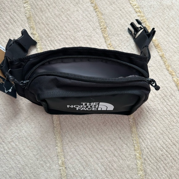 The North Face Black Belt Bag - Picture 4 of 5